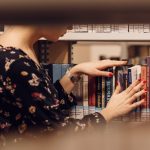 girl_in_a_library_4